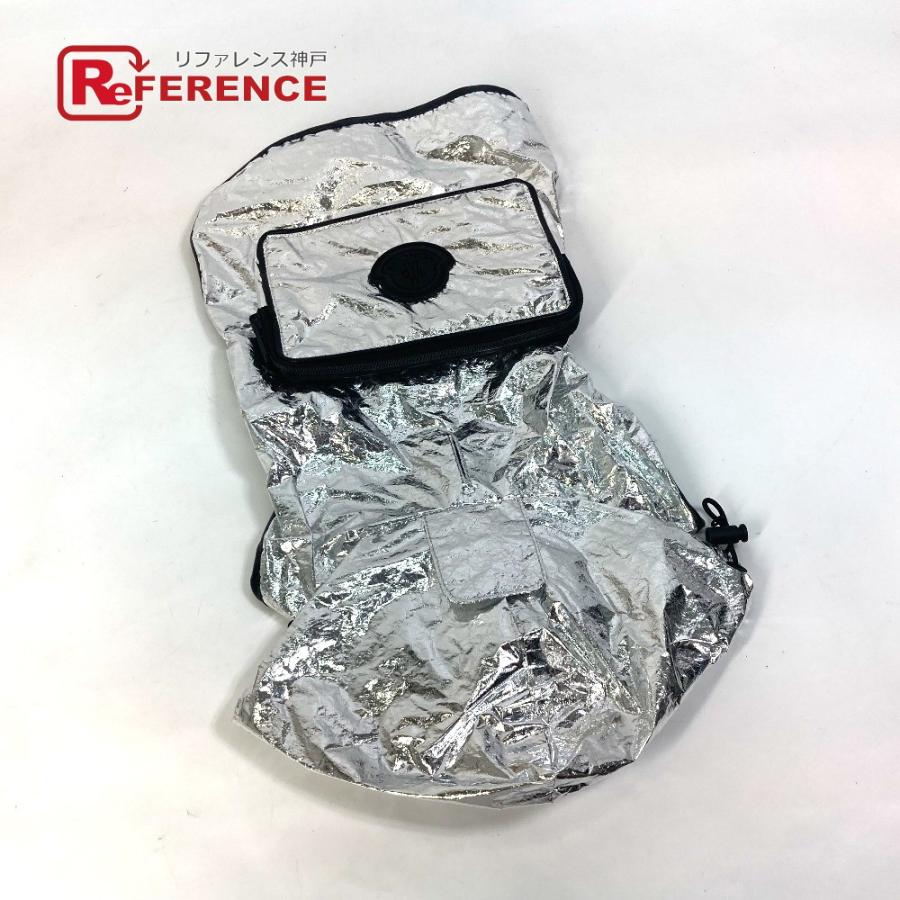 MONCLER モンクレール Poldo Dog Coutureマント ドッグウェア 犬服 ロゴ ペット 服 アパレル 雑貨 シルバー ユニセックス【中古】未使用 | MONCLER