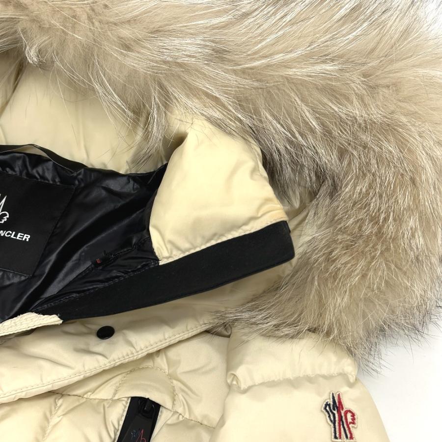 MONCLER モンクレール 20981A00053_5399E アパレル アウター ダウンジャケット ベージュ レディース【中古】の画像