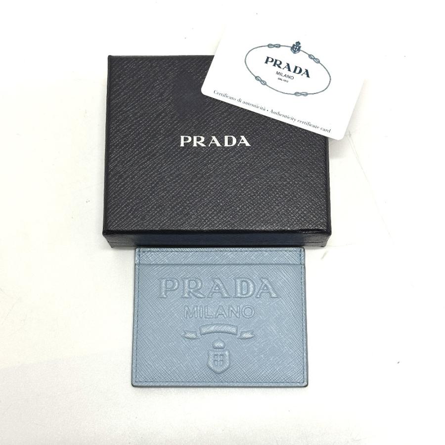 PRADA プラダ 1MC025 エンボスロゴ  パスケース 名刺入れ カードケース ライトブルー レディース【中古】 | PRADA | 09