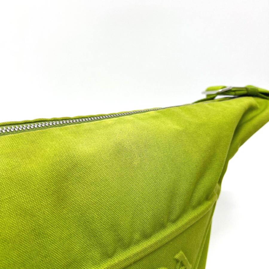 PRADA プラダ 2VY007 エンボスロゴトライアングル カバン バッグ ショルダー 斜め掛け ショルダーバッグ グリーン レディース【中古】 | PRADA | 07