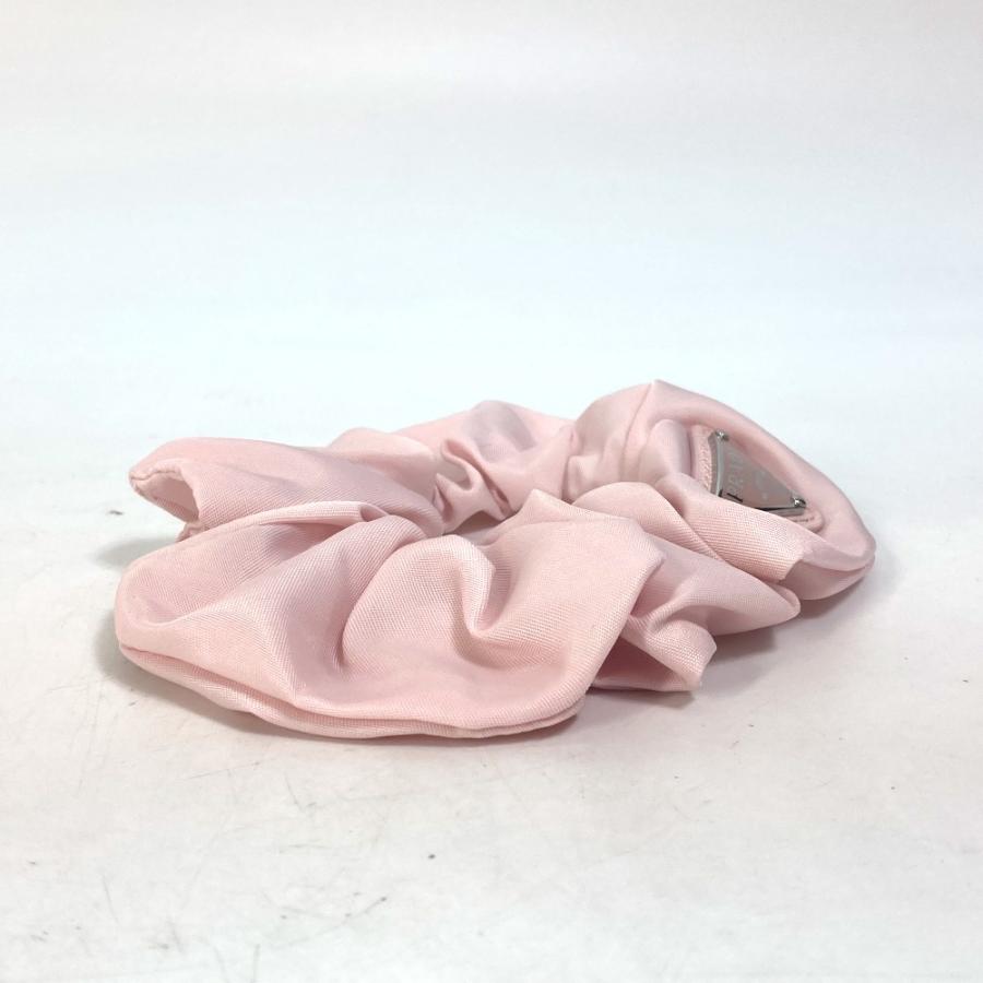 再入荷】PRADA プラダ 1IF015 NYLON RE ヘアゴム 三角ロゴ ヘア