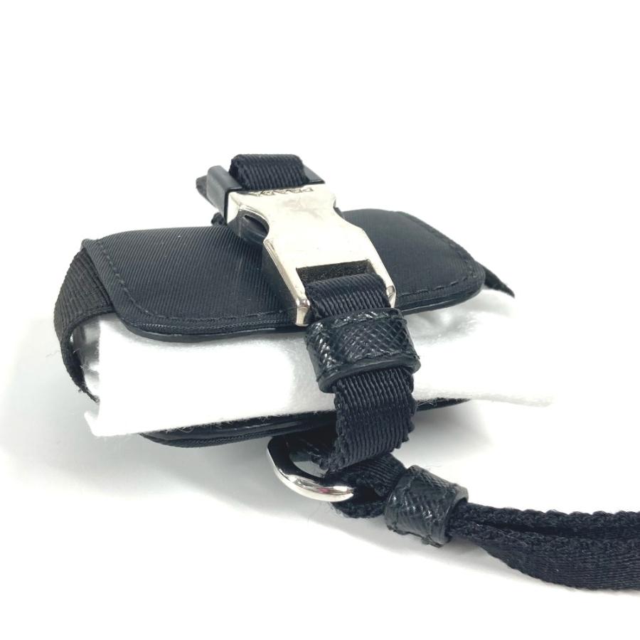 PRADA（プラダ） トライアングルロゴ 三角ロゴ プレート airpodsケース