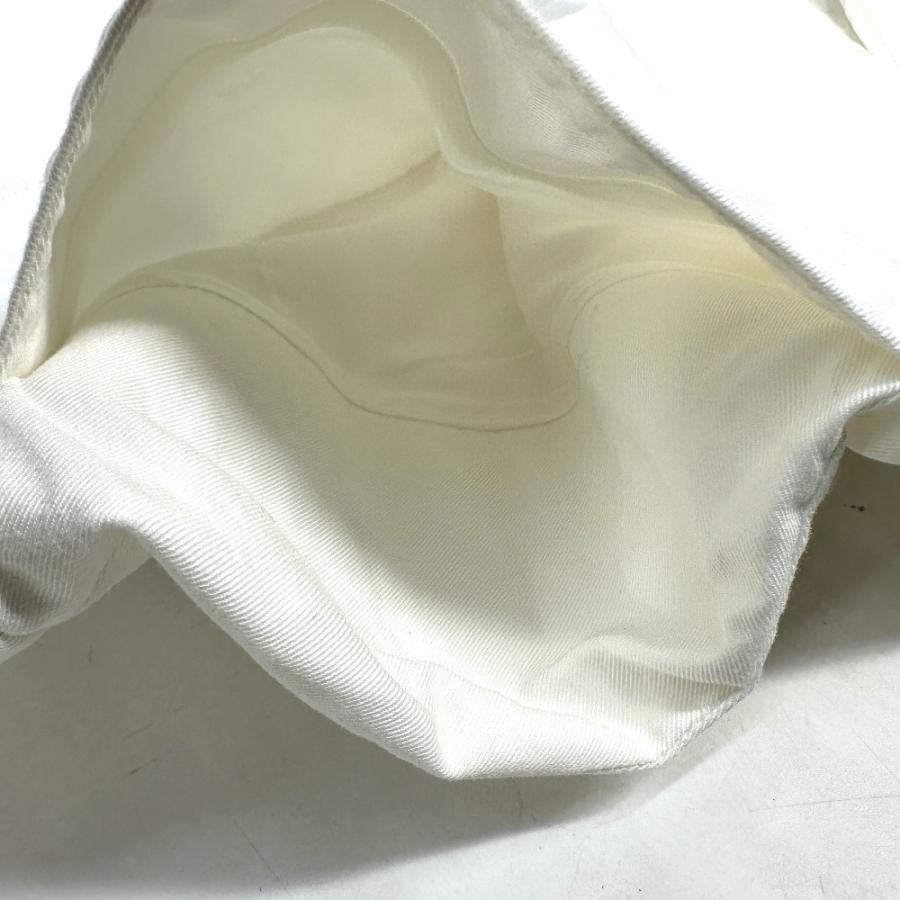 LOUIS VUITTON ルイヴィトン ロゴ アパレル ボトムス ハーフパンツ ワッペン ショートパンツ ホワイト レディース【中古】 | LOUIS VUITTON | 06