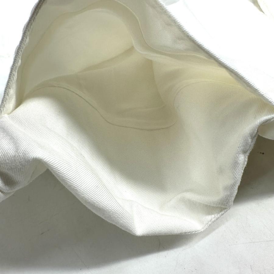 LOUIS VUITTON ルイヴィトン ロゴ アパレル ボトムス ハーフパンツ ワッペン ショートパンツ ホワイト レディース【中古】 | LOUIS VUITTON | 07