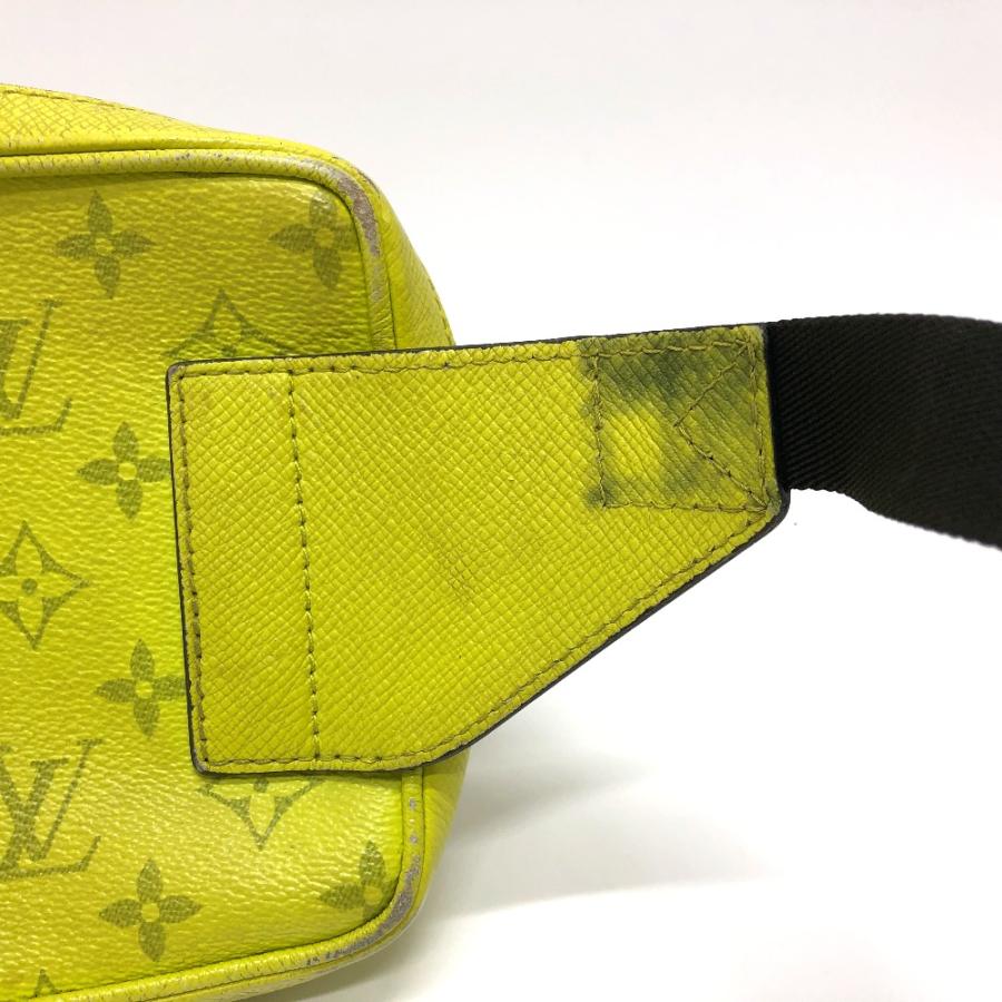 LOUIS VUITTON ルイヴィトン M30239 アウトドアメッセンジャーPM