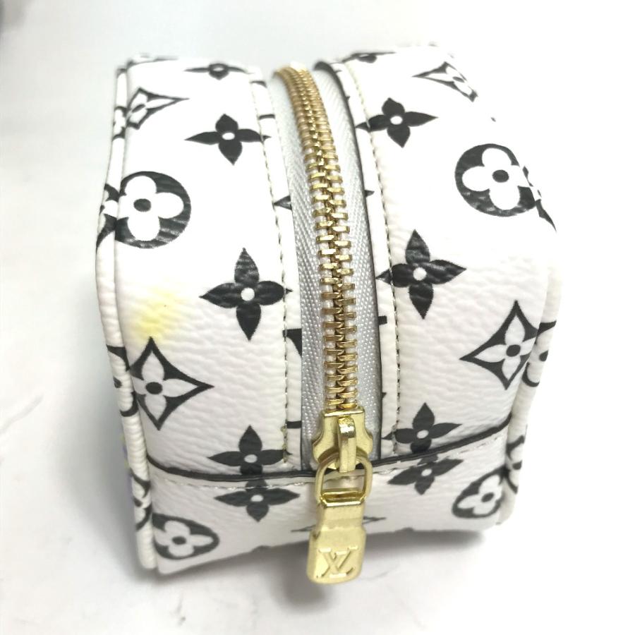 Louis Vuitton グレー イエローポーチ LOUIS VUITTON（ルイ・ヴィトン） M67669 ポルトモネ キューブ