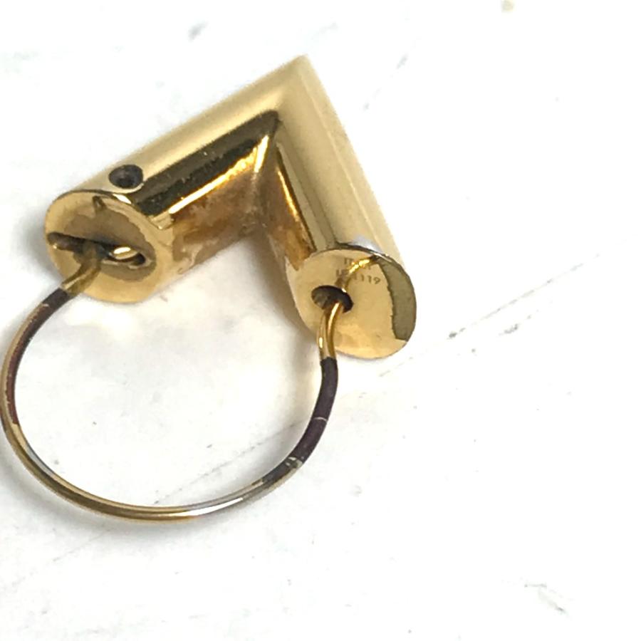 LOUIS VUITTON（ルイ・ヴィトン） M61088 ピアス エセンシャル V Vロゴ