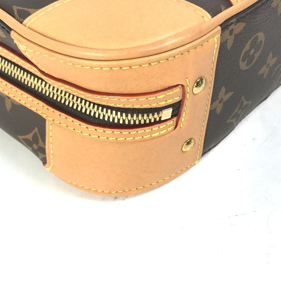 Louis Vuitton ベージュ ショルダーチェーンイット PM ノマド