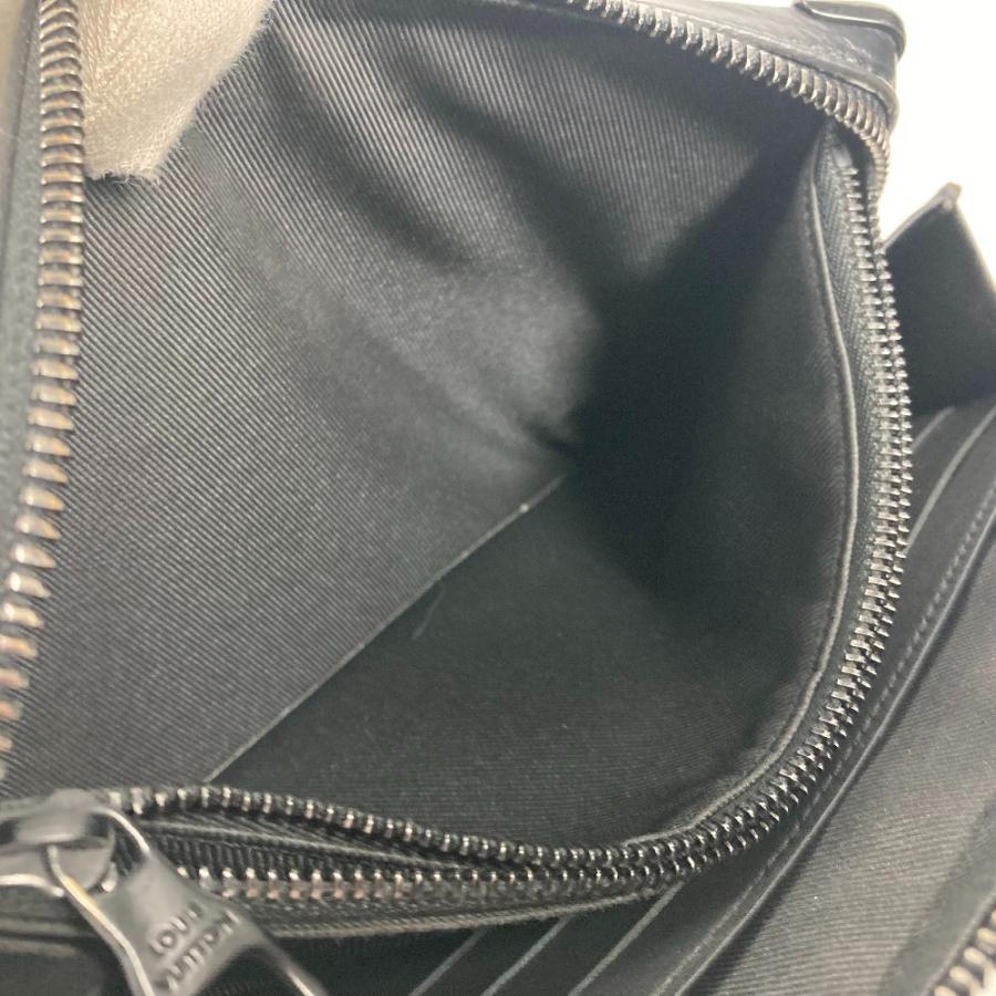 LOUIS VUITTON（ルイ・ヴィトン） M68986 ソフトトランク クラッチ