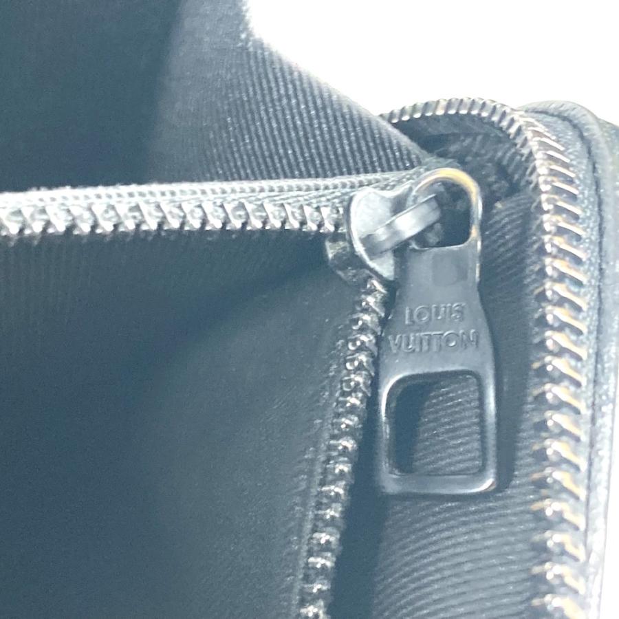 LOUIS VUITTON（ルイ・ヴィトン） M68986 ソフトトランク クラッチ