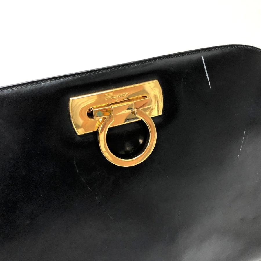 Salvatore Ferragamo サルヴァトーレフェラガモ チェーン ガンチーニ ショルダーバッグ ｘ |  | 06