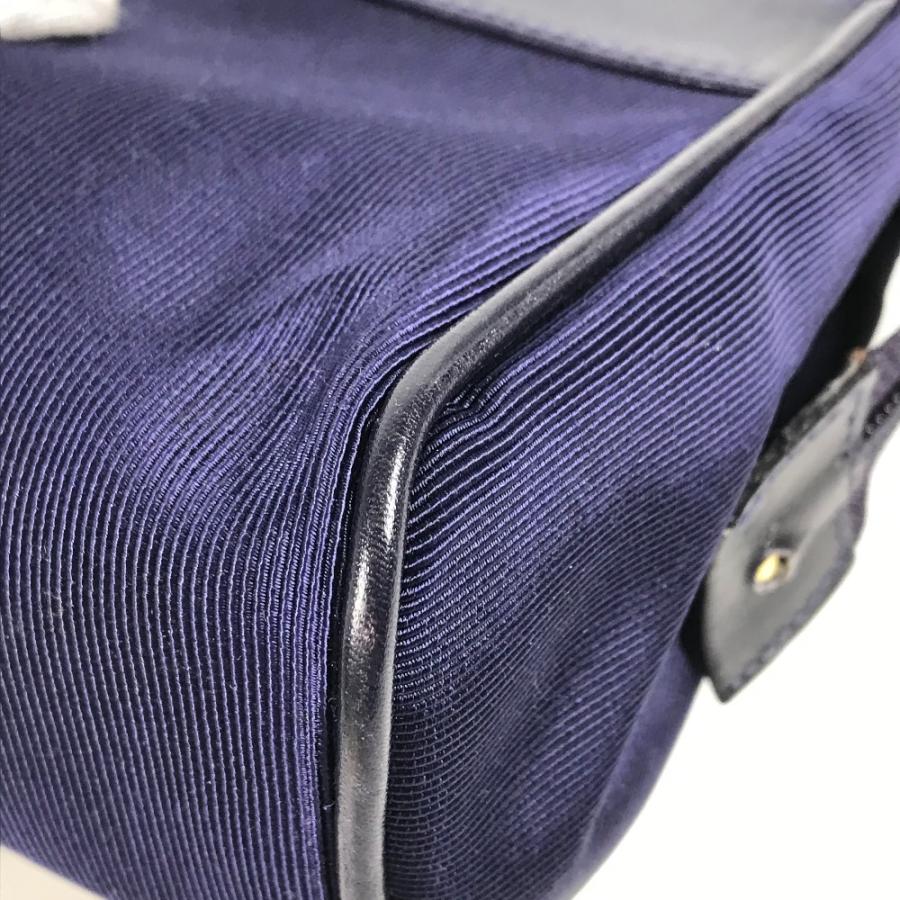 Salvatore Ferragamo サルヴァトーレフェラガモ ヴァラ リボン りぼん メイクポーチ 化粧ポーチ ポーチ ブルー レディース【中古】 |  | 07