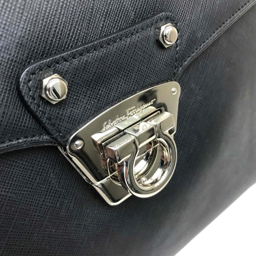 Salvatore Ferragamo サルヴァトーレフェラガモ 2wayショルダー ハンドバッグ ガンチーニ レザー |  | 07