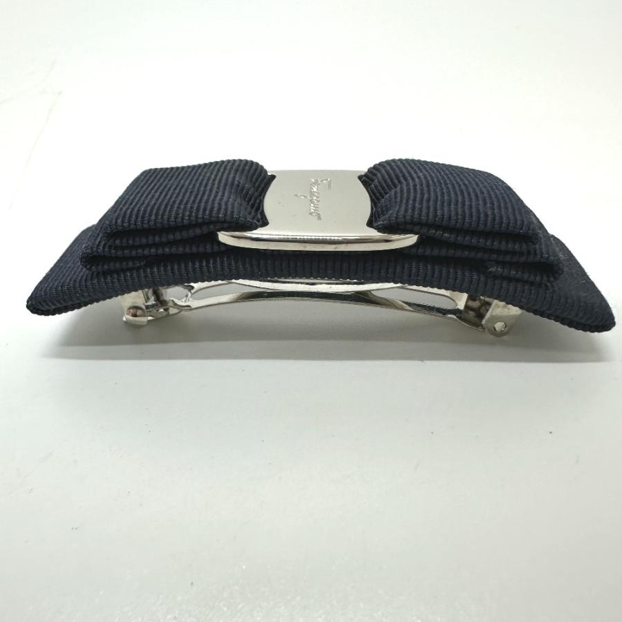 美品 Salvatore Ferragamo サルヴァトーレフェラガモ ヴァラリボン アクセサリー バレッタ ネイビー レディース【中古】 |  | 01