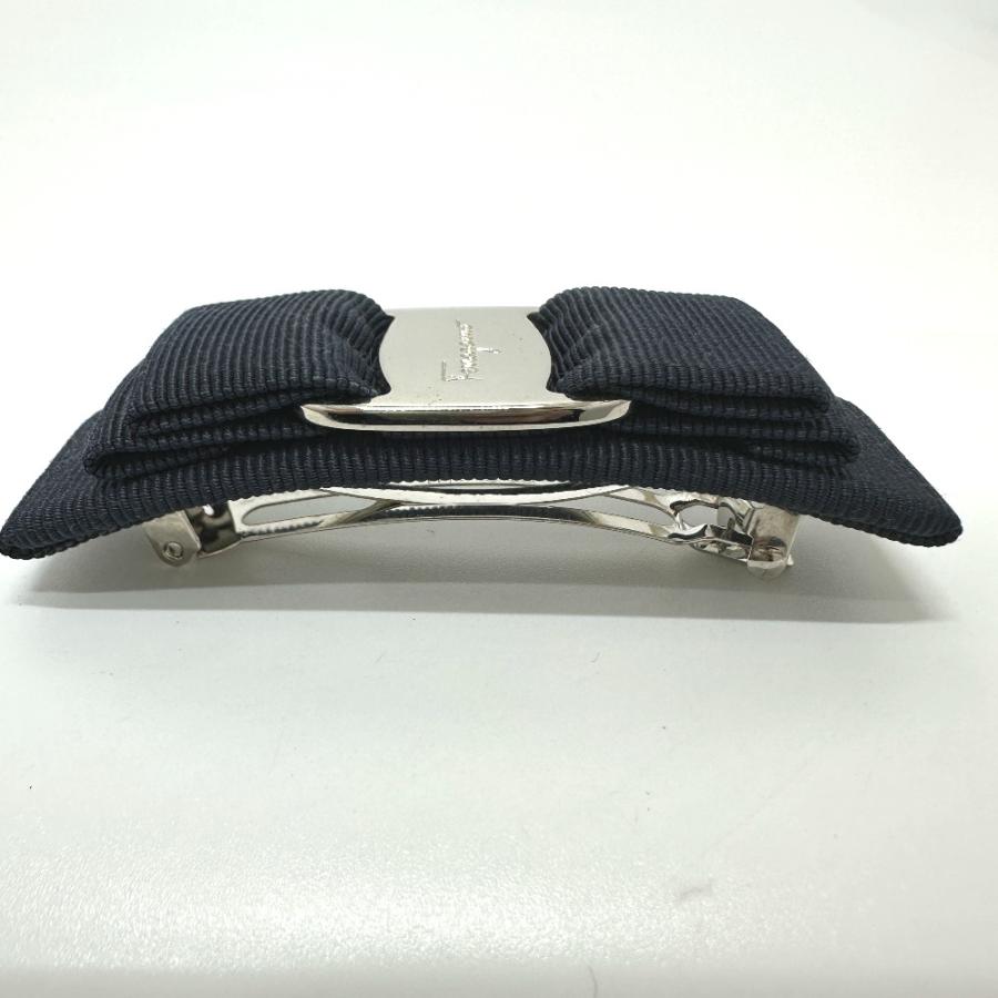 美品 Salvatore Ferragamo サルヴァトーレフェラガモ ヴァラリボン アクセサリー バレッタ ネイビー レディース【中古】 |  | 02