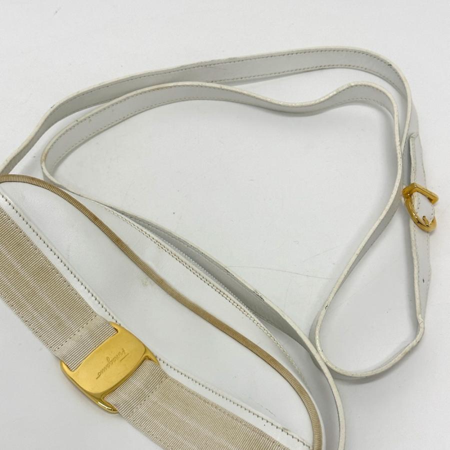 サルヴァトーレフェラガモ Salvatore Ferragamo リボン BA214183 ヴァラ ショルダーバッグ レザー ホワイト Salvatore Ferragamo サルヴァトーレフェラガモ BA214183 ヴァラ