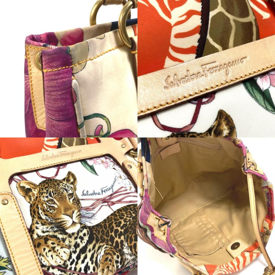 Salvatore Ferragamo サルヴァトーレフェラガモ アニマル総柄