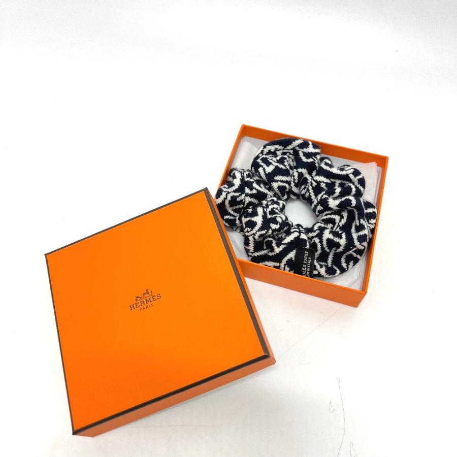 新品同様 HERMES エルメス クラウディア シェーヌダンクル柄 ヘアアクセサリー シュシュ ブラック レディース【中古】 | HERMES | 05