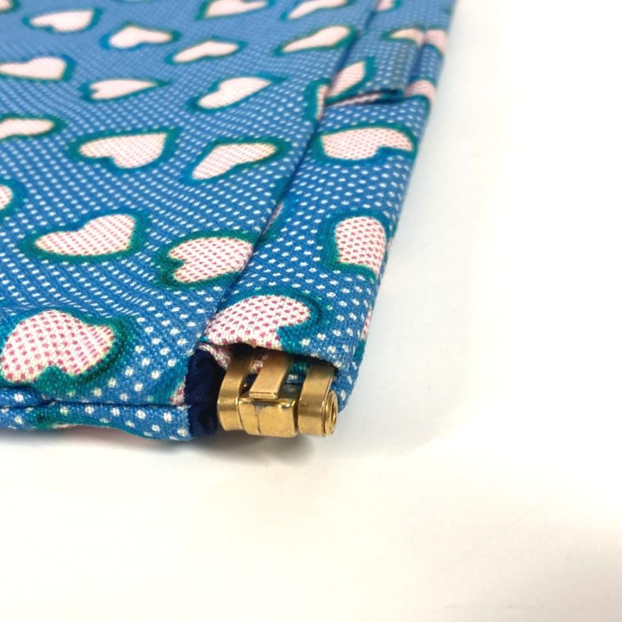 MIU MIU ハート柄 クラッチバッグショルダーバッグ正規品ノベルティ新品 MIU MIU ハート柄 クラッチバッグショルダーバッグ正規品