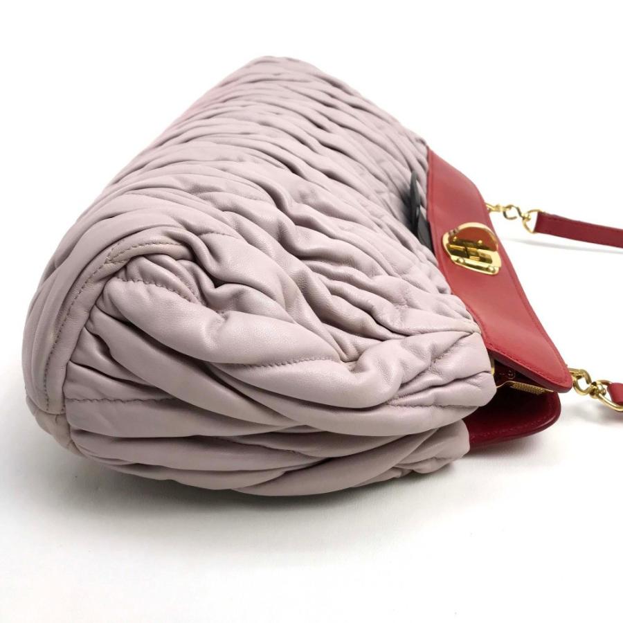 ミュウミュウ　ショルダーバック　クラッチバック　マテラッセ　2way miumiu ミュウミュウ マテラッセ 2wayクラッチバッグ ショルダー