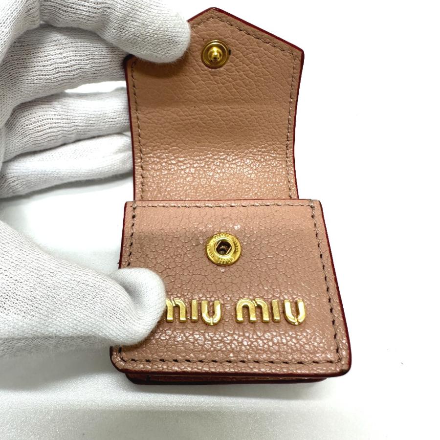 美品 MIUMIU ミュウミュウ 5TT106 マドラスラブ airpodsケース ネックストラップ付 アップル エアポッズ apple  ピンク 【中古】 | miu miu | 05