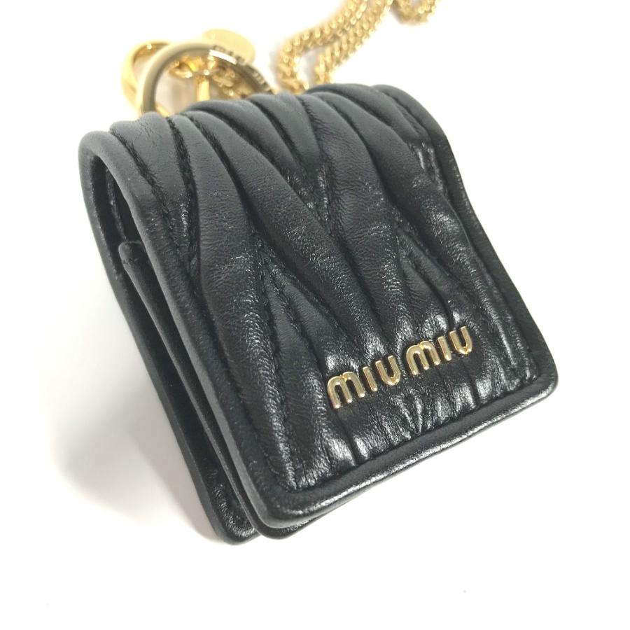 美品 MIUMIU ミュウミュウ ロゴ マテラッセ  エアポッズケース airpods チェーンストラップ付き イヤフォンケース ブラック【中古】 | miu miu | 05