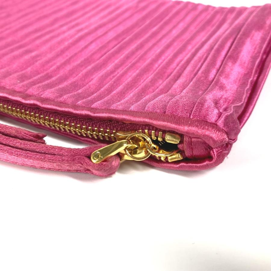 美品！MIUMIU pink bag ストラップ付き 美品 MIUMIU ミュウミュウ ロゴ カバン ストラップ付 ポーチ