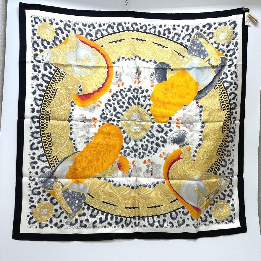 HERMES エルメス カレ90 CASQUES et PLUMETS 兜と羽根飾り スカーフ シルク ブラック レディース【中古】未使用 | HERMES | 06