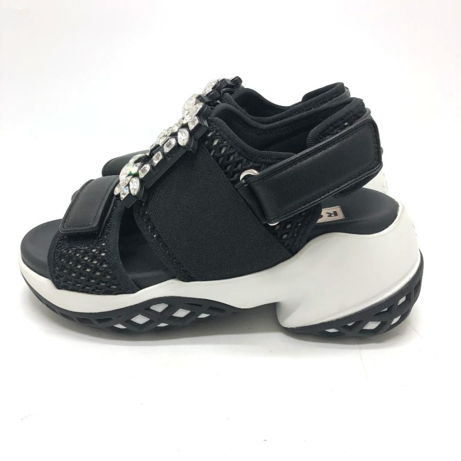 美品 ロジェヴィヴィエ パンプス ストラスバックル ビジュー サンダル ブラック ROGER VIVIER - 美品 ロジェヴィヴィエ Roger Vivier スニーカー