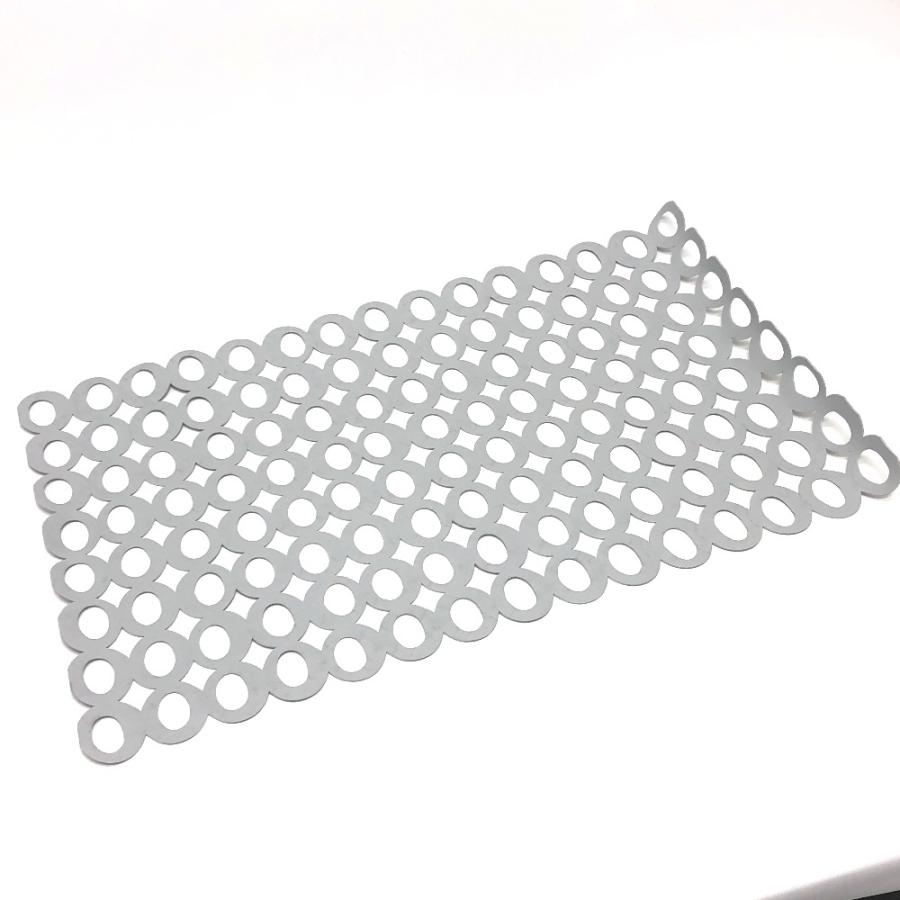 CHILEWICH チルウィッチ マット ランチョンマット テーブルランナー ランチョンマット シルバー ユニセックス【中古】 |  | 02