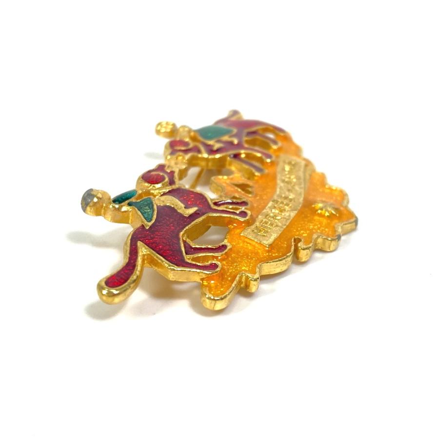 HERMES エルメス 犬と少女 七宝焼 ヴィンテージ ブローチ HERMES エルメス 七宝焼き 犬と少女 ヴィンテージ アクセサリー