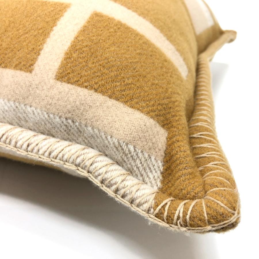 未使用 HERMES エルメス イターク クッション ベージュ ユニセックス【中古】 | HERMES | 04