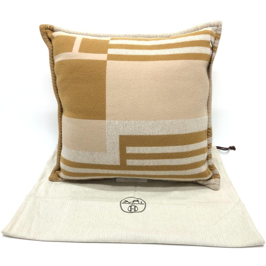 未使用 HERMES エルメス イターク クッション ベージュ ユニセックス【中古】 | HERMES | 09