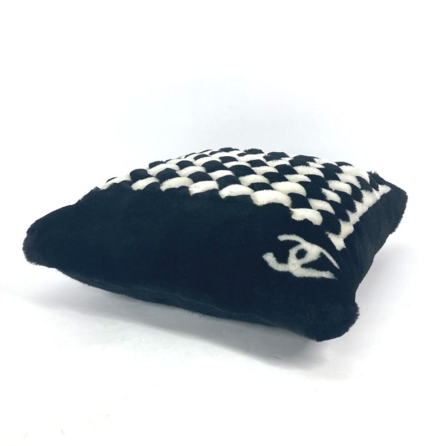 シャネル CHANEL バイカラー クッション ココマーク ブラック×ホワイト