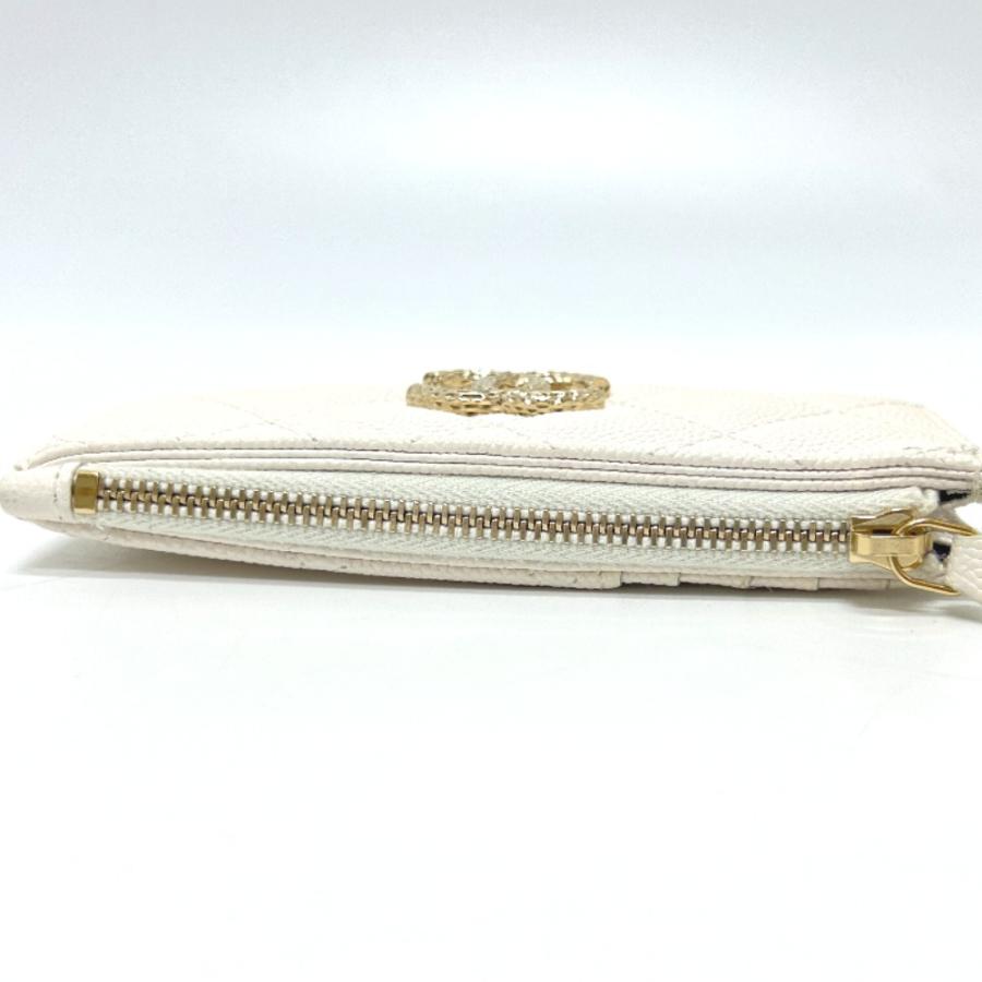 未使用 CHANEL シャネル ココマーク フラグメントケース カードケース ウォレット コンパクト財布 マトラッセ 長財布 ホワイト 【中古】 | CHANEL | 07