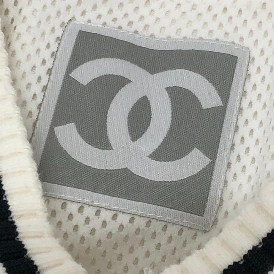 CHANEL シャネル P23630 ショート アパレル Vネック ノースリーブ シャネルスポーツ タンクトップ ホワイト レディース【中古】 | CHANEL | 04