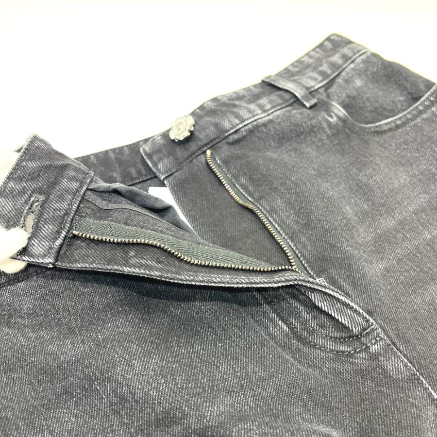 未使用 CHANEL シャネル P77640 カメリアビジューボタン 七分丈 ボトムス アパレル デニム デニムパンツ ブラック レディース【中古】 | CHANEL | 03