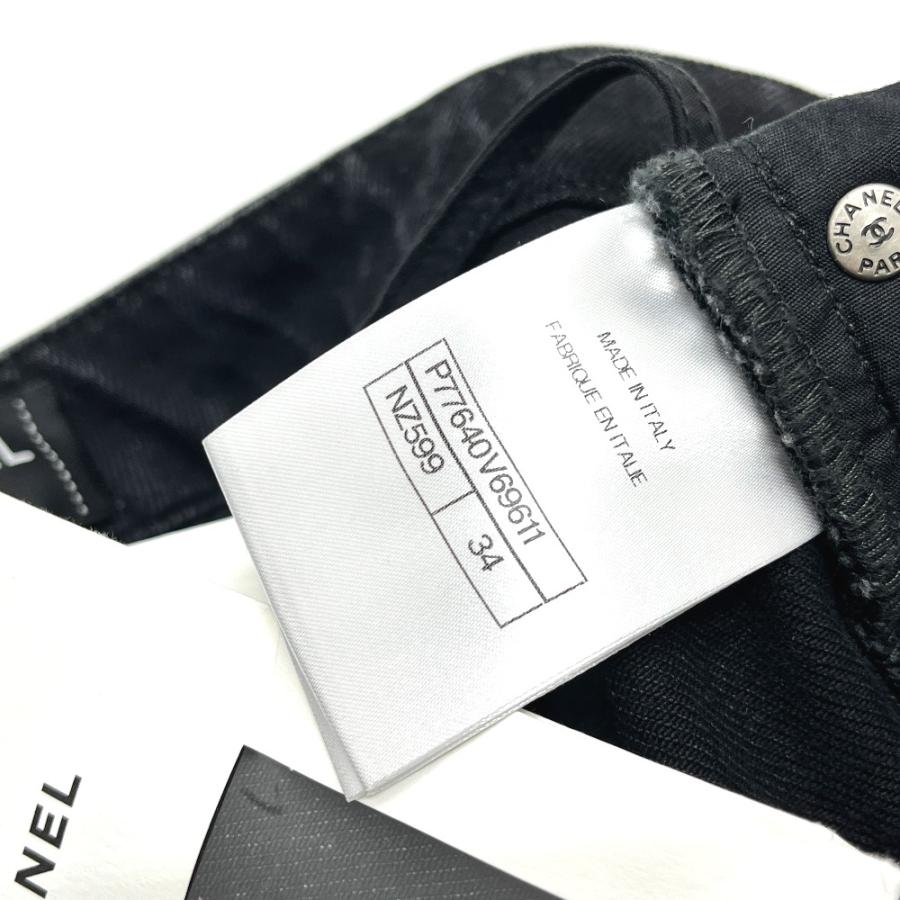 未使用 CHANEL シャネル P77640 カメリアビジューボタン 七分丈 ボトムス アパレル デニム デニムパンツ ブラック レディース【中古】 | CHANEL | 06
