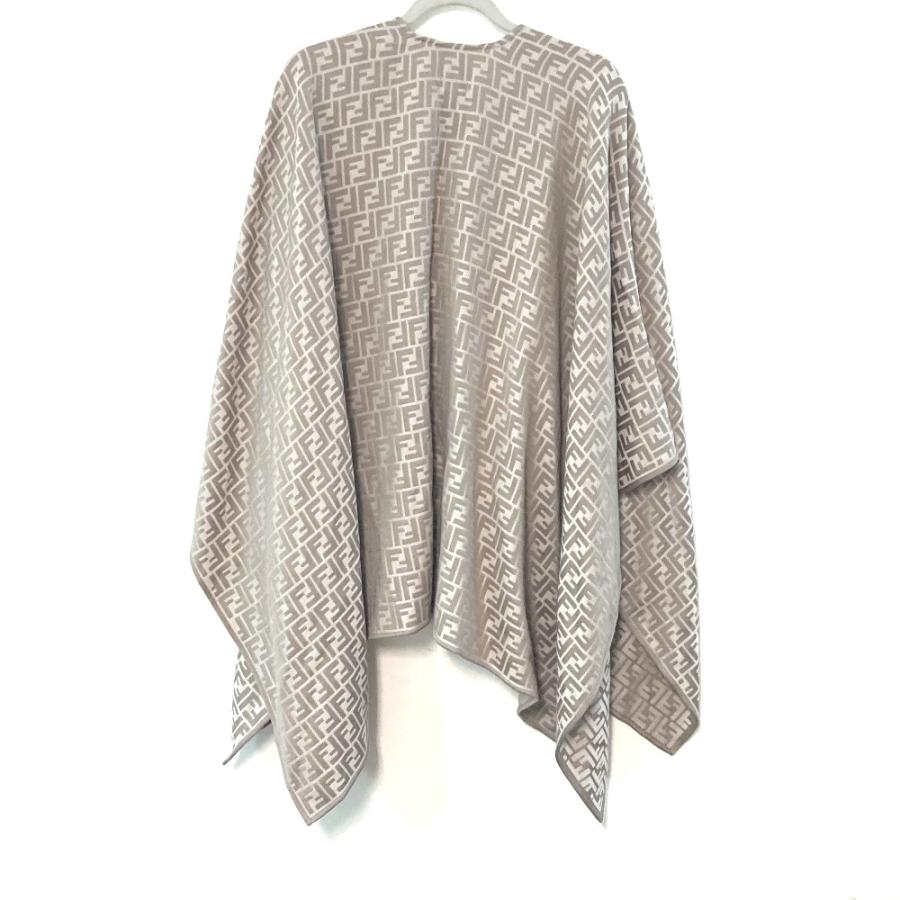 美品 FENDI フェンディ FXX782 ズッカ ロゴ アパレル ケープ コート ポンチョ ベージュ系 レディース【中古】 | FENDI | 01