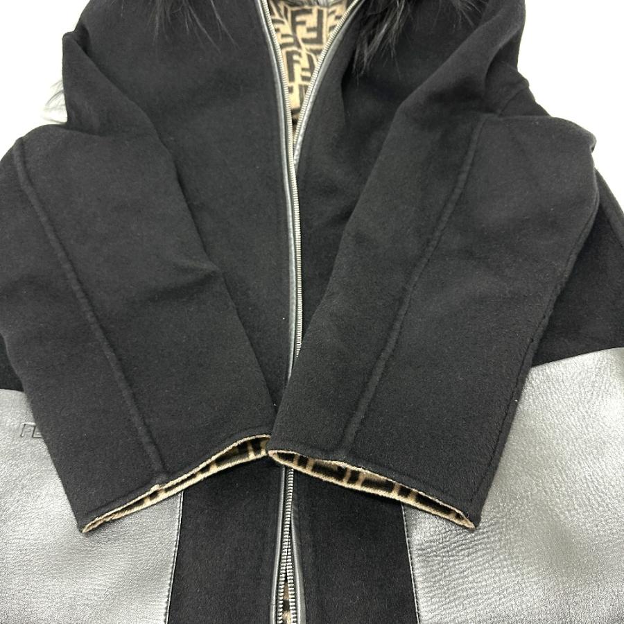 FENDI（フェンディ） 新品同様 FF8581 ズッカ柄 リバーシブル アパレル
