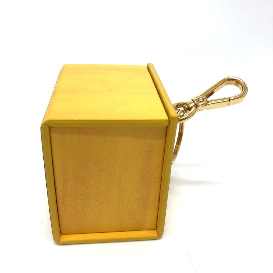 FENDI フェンディ 7AR894 ロゴ/小物 ミニボックス チャーム キーホルダー レザー イエロー レディース【中古】新品同様 | FENDI | 02