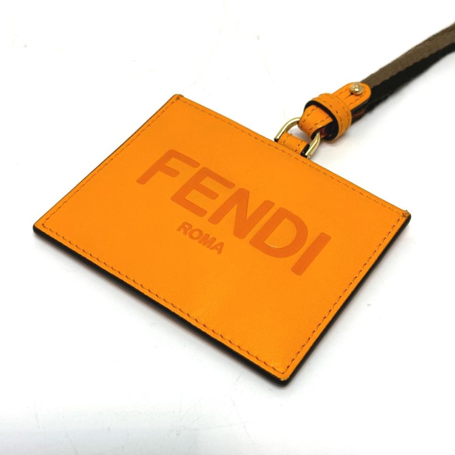 FENDI（フェンディ） 8M0452 ロゴ ペカン ネックストラップ付き