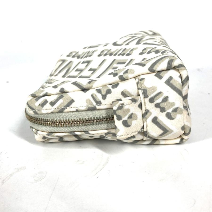 美品 FENDI フェンディ 8N0179 ロゴ メイクポーチ 化粧ポーチ SKIMSコラボ スキムス ポーチ ホワイト レディース【中古】 | FENDI | 02