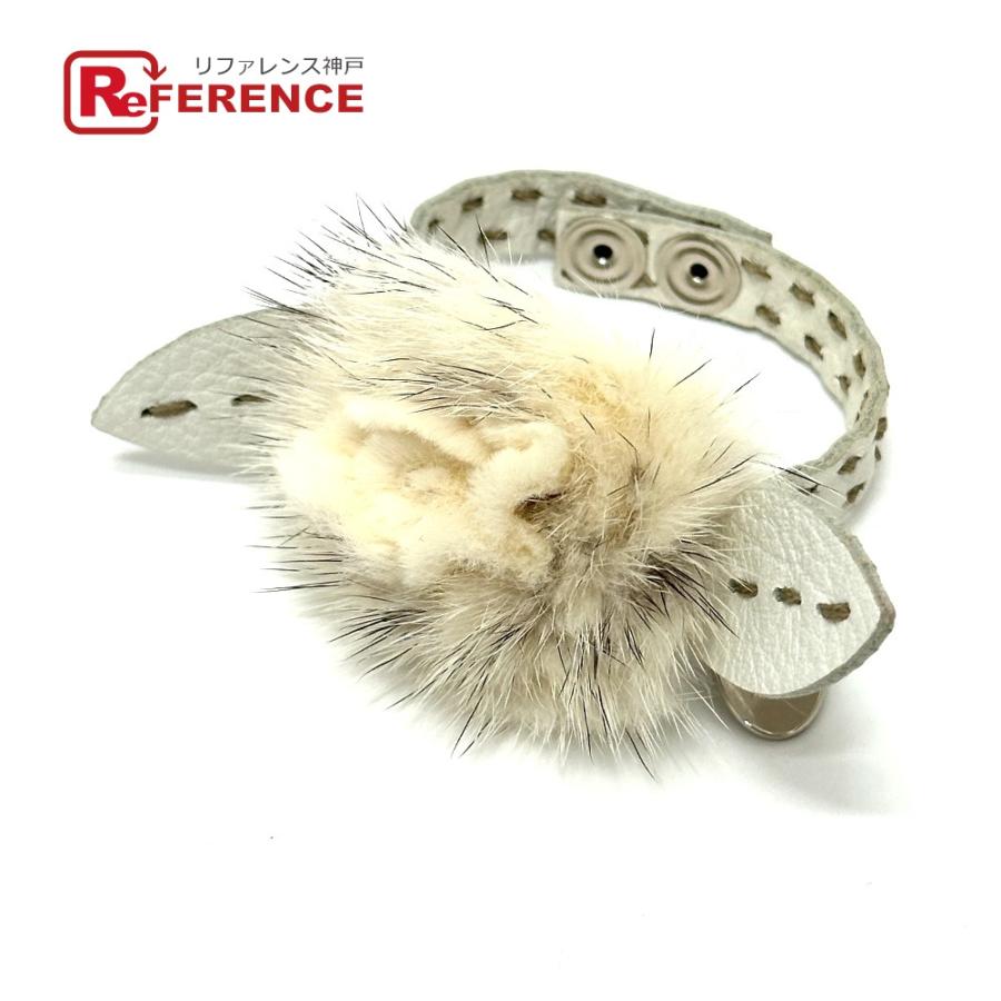 FENDI フェンディ フラワー ブローチ ホワイト レディース【中古】 | FENDI