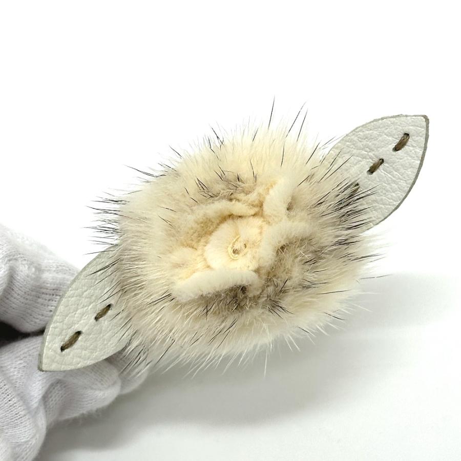 FENDI フェンディ フラワー ブローチ ホワイト レディース【中古】 | FENDI | 06