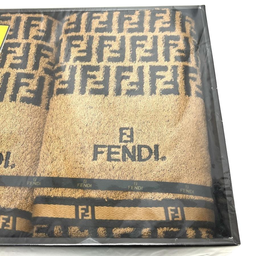 新品同様 FENDI フェンディ ズッカ柄 2点セット タオル  インテリア 生活雑貨 バス用品 ブラウン ユニセックス【中古】 | FENDI | 03