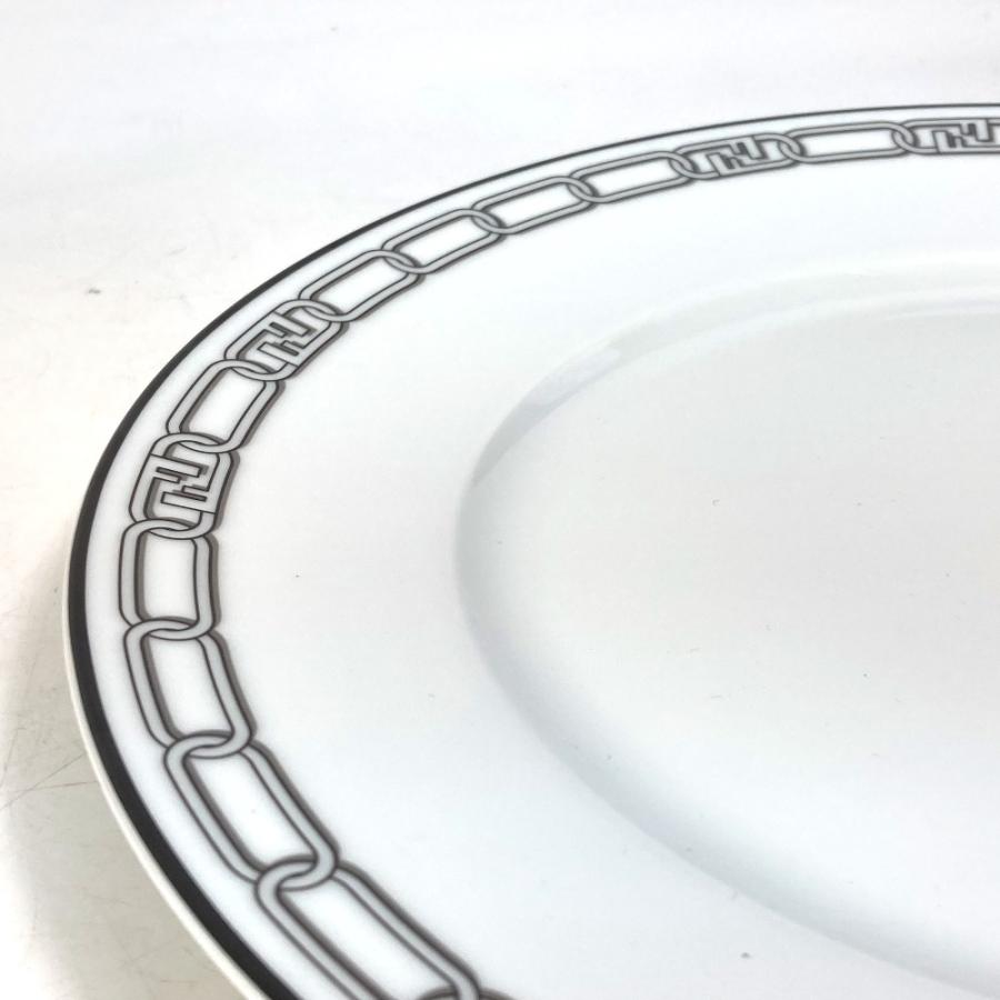 FENDI（フェンディ） 7AC045 ホワイト磁器 食器 インテリア 2枚セット
