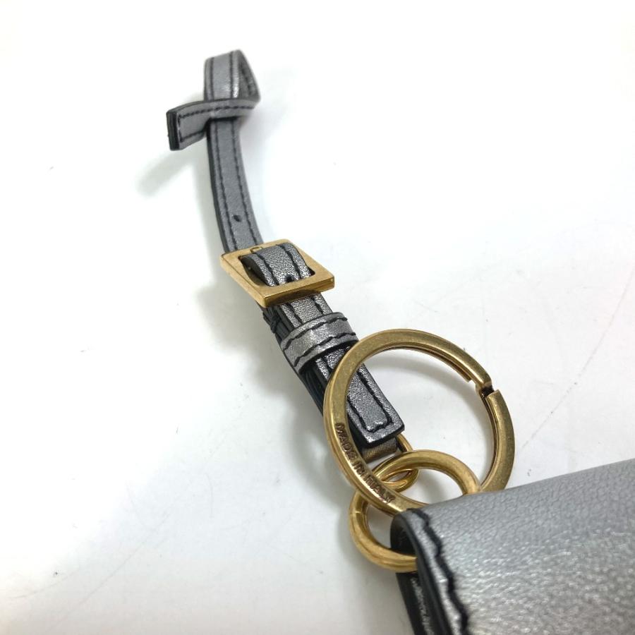 Dior ディオール パスケース 名刺入れ J’ADIOR  スタッズ キーホルダー バッグチャーム 2つ折り カードケース レザー シルバー【中古】 |  | 03