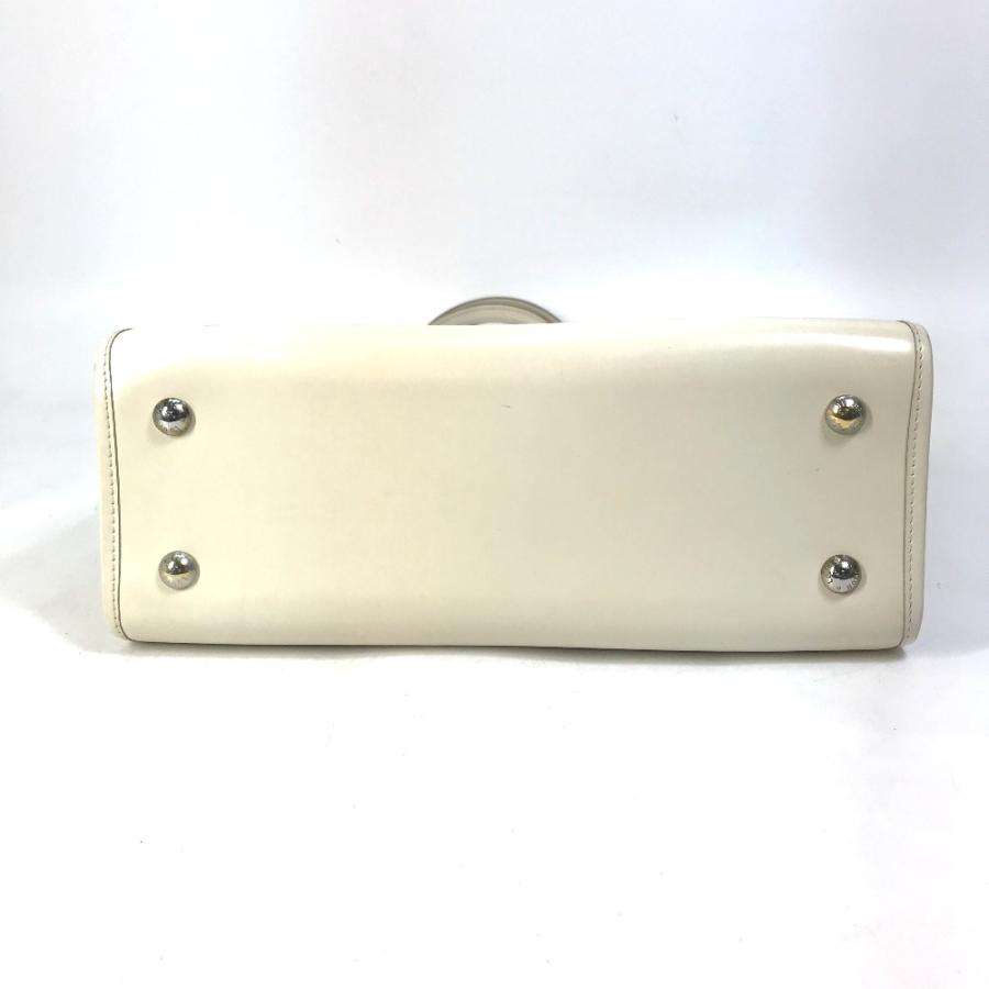 ルイヴィトン LOUIS VUITTON マドレーヌGM M5934J エピ トートバッグ カバン 肩掛け ショルダーバッグ エピレザー イヴォワール ホワイト 楽天市場】LOUIS VUITTON ルイヴィトン M5934J エピ マドレーヌGM