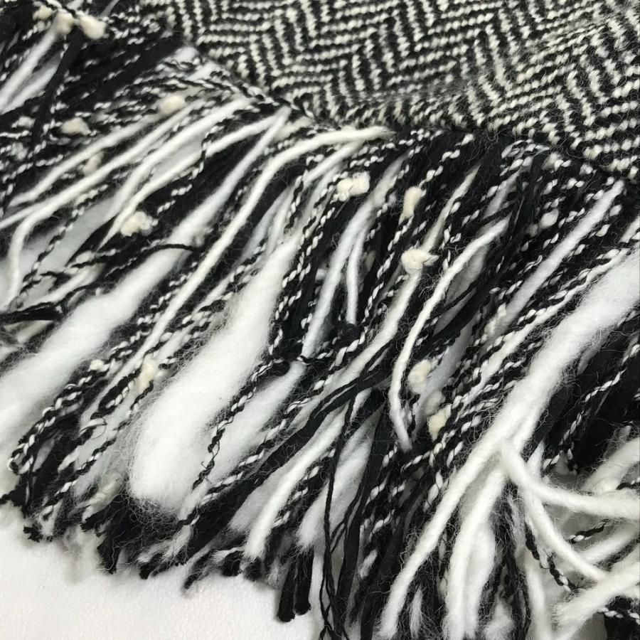 新品同様 DOLCE&GABBANA ドルチェアンドガッバーナ ドルガバ ヘリンボーン フリンジ ケープ コート ポンチョ レディース【中古】 |  | 08